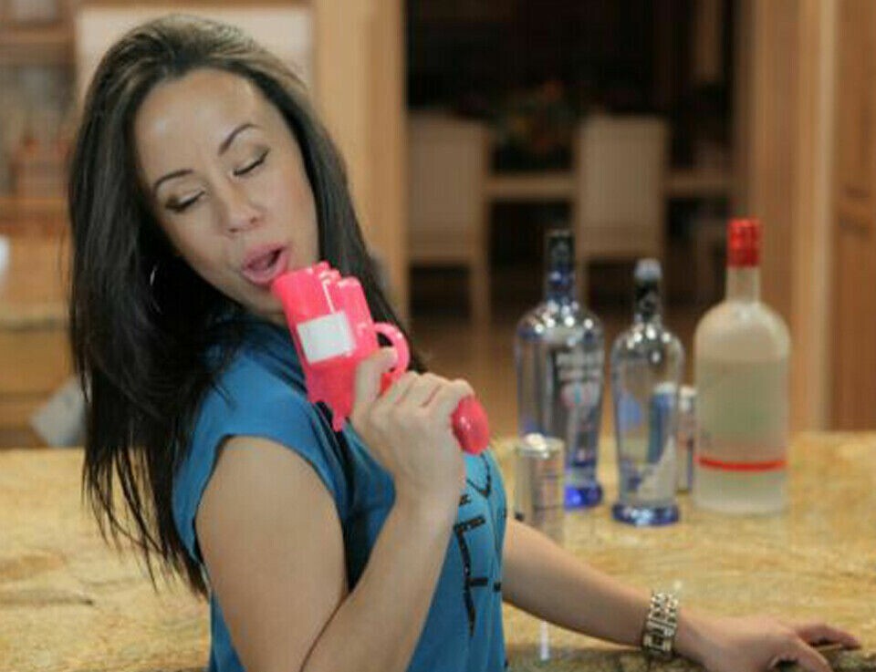 GREEN Billy Bob Russian Roulette Shot-Taking Gun Alcohol Drinking LED Party Game