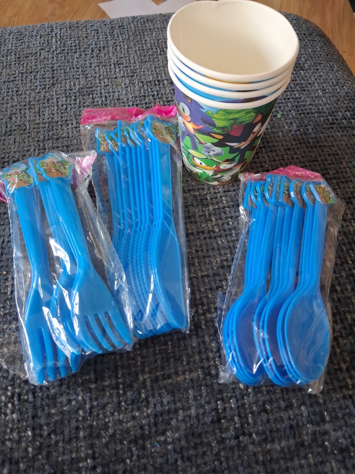 Sonic The Hedge Hog Party Cups And Plastic Utilties New In Packets