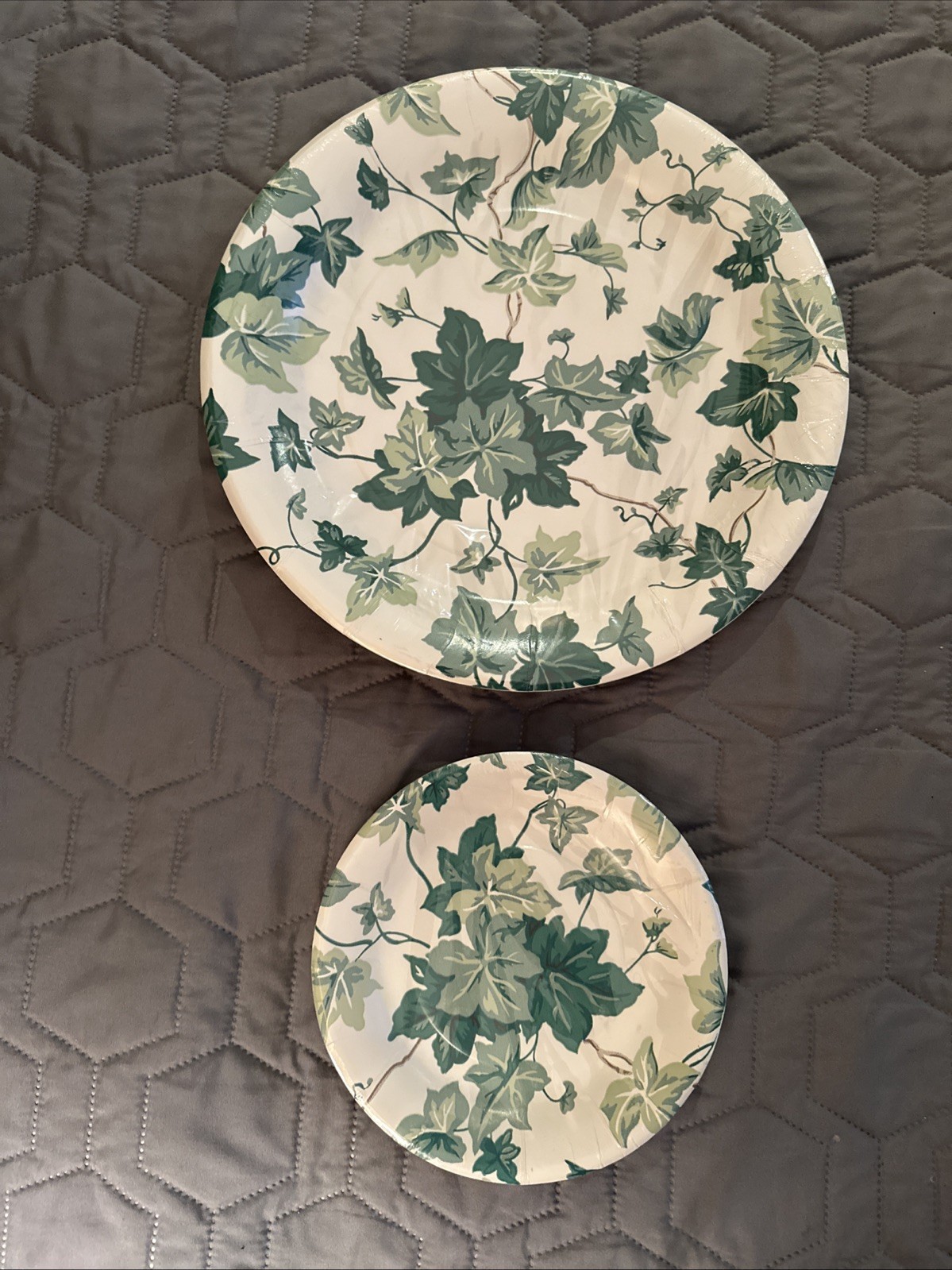 C.R.GIBSON 10 Waverly English Ivy Dinner Plates 11.5″& 10 Dessert/Salad 7”