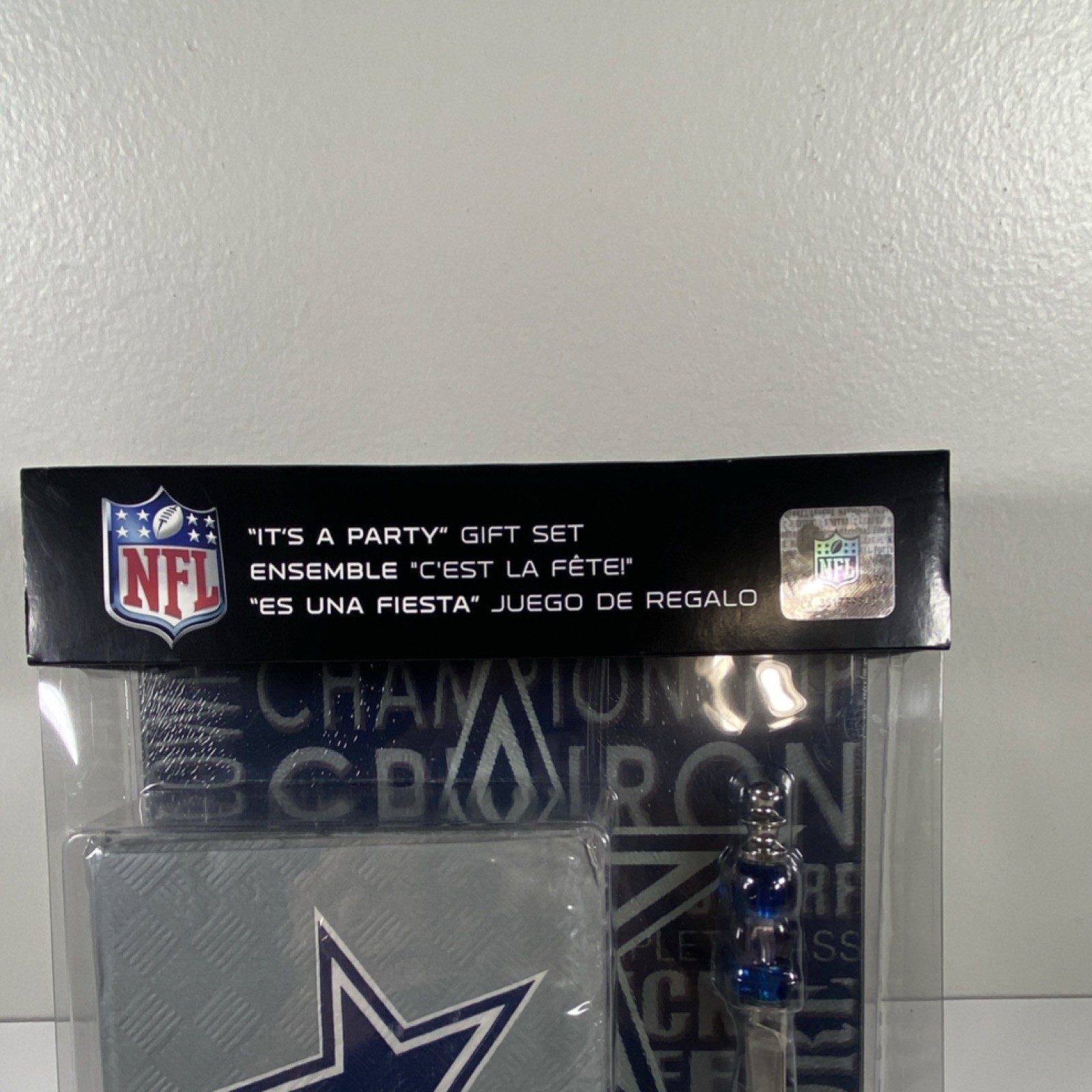 NFL Dallas Cowboys Party Gift Set – Napkins, Glass, Spreader, Sports Theme