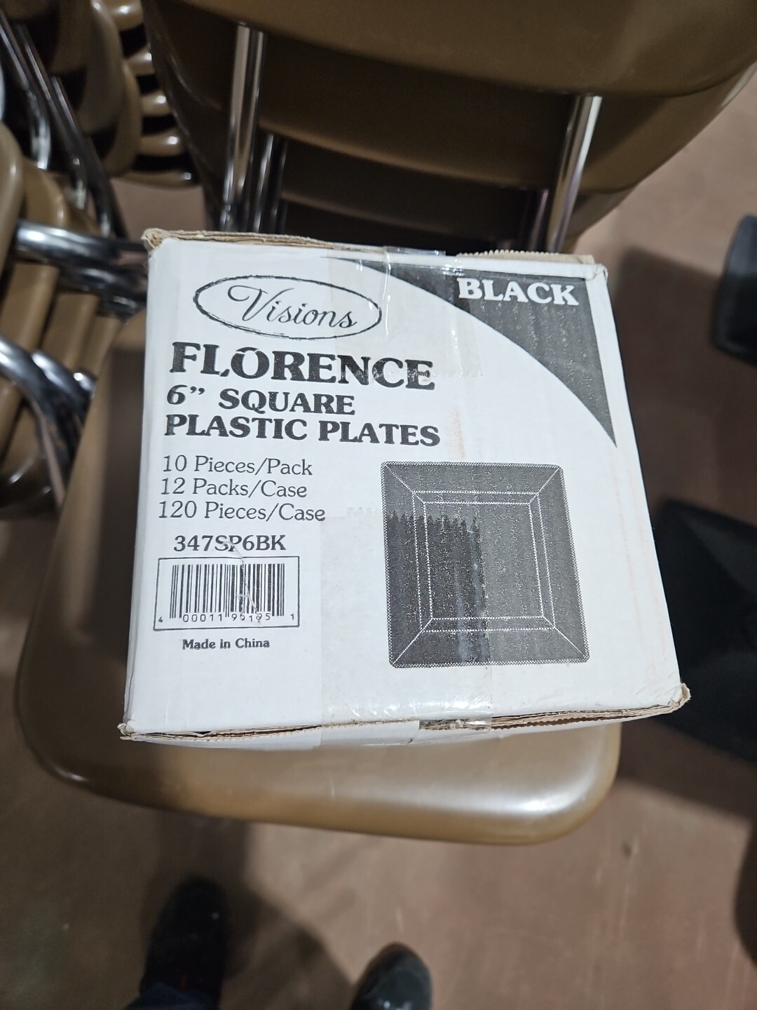 Florence 6″ Square Plastic Plates, Black Case