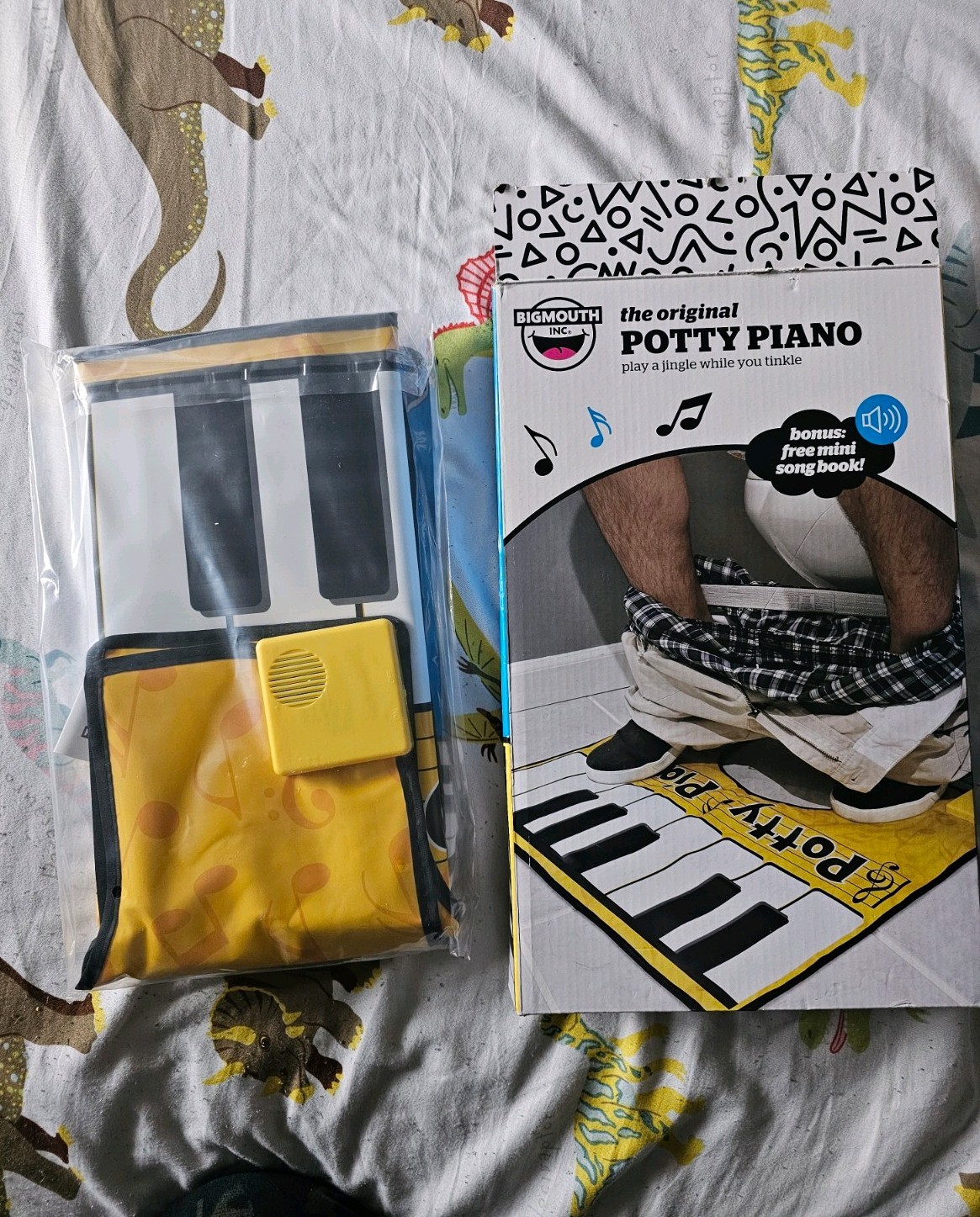 Toilet Potty Piano Mat Electronic Keyboard Berkshire Carnival Shop Gag Gift NEW