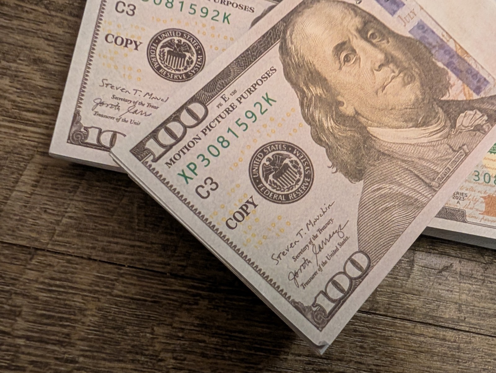 200 pcs Movie Prop Toy Money Fake Bills for Video, Learning Education Toys