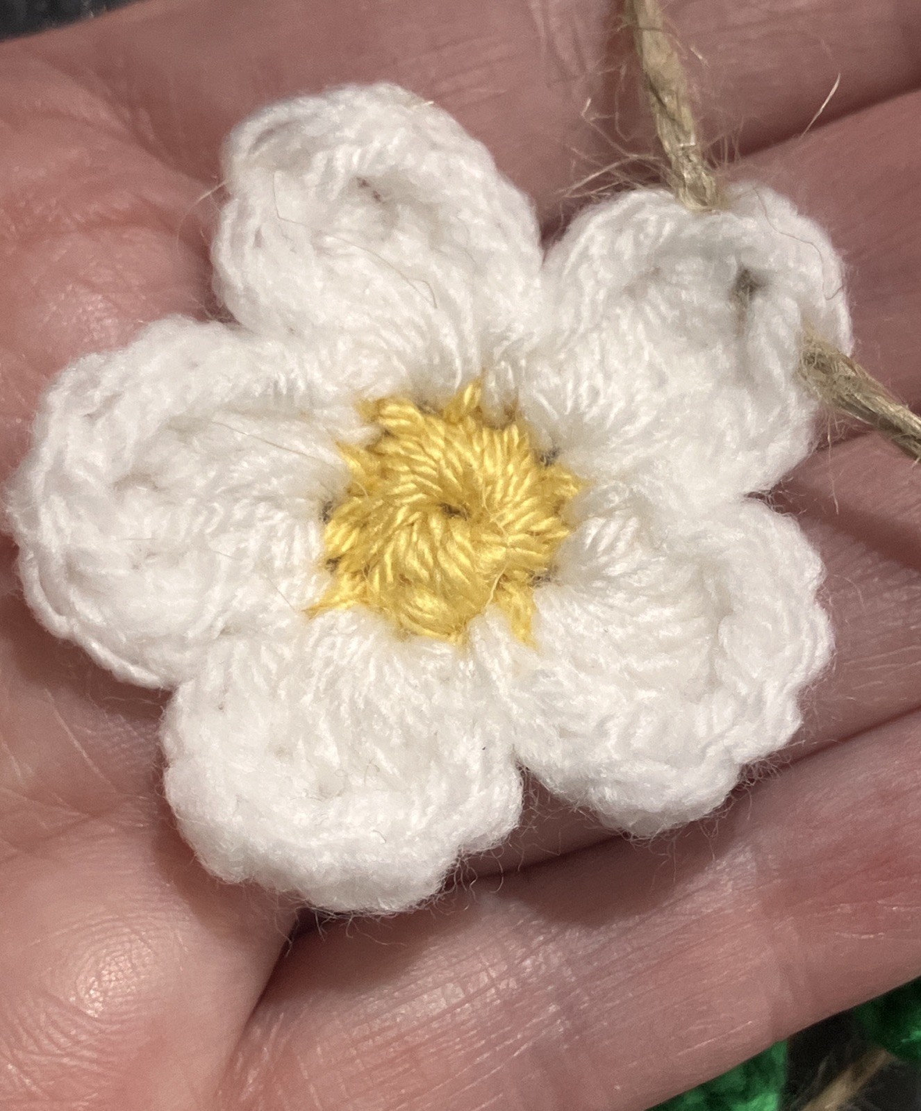 🌸🍓NEW jute rustic Crochet Daisy Strawberry Bunting Camper Window SUMMER Gift