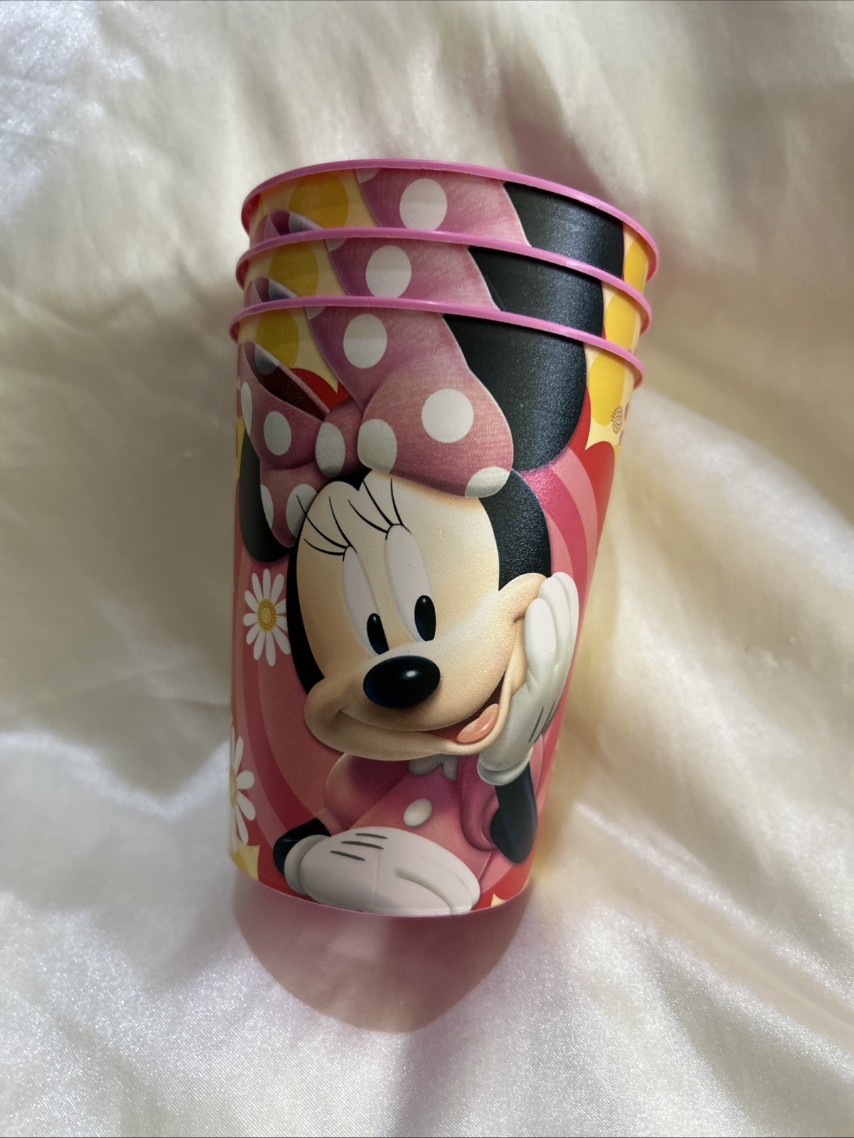 NEW MINNIE MOUSE PARTYCITY REUSABLE PLASTIC PINK DRINKING BPA FREE 16 OZ CUPS