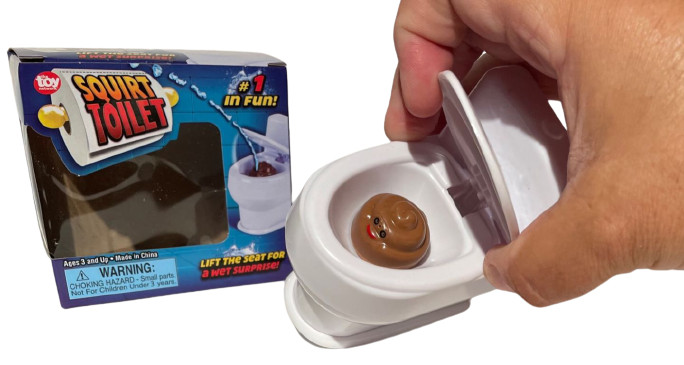 Funny SQUIRT TOILET Lift Seat Squirting Shoots Water Joke Prank Gag Gift Poop