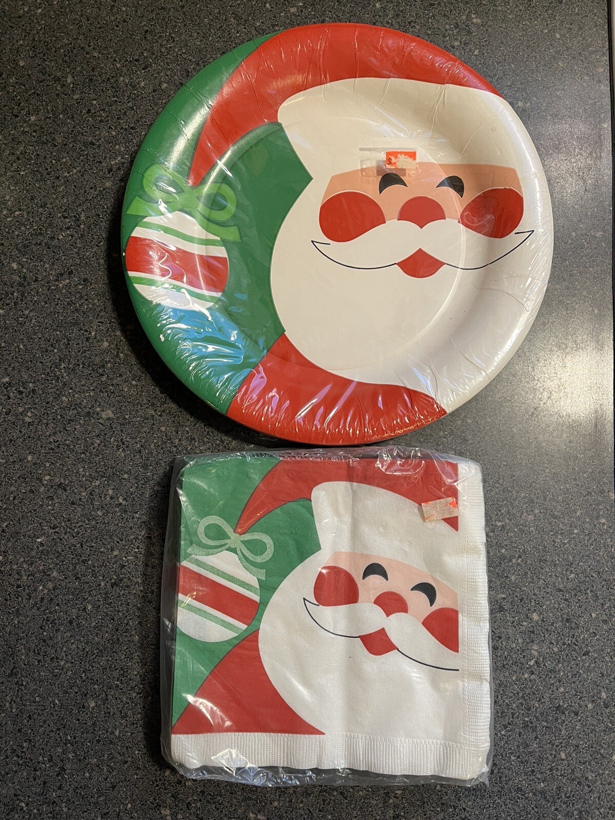 Vintage Christmas Santa Paper Plates (8) & Napkins (32) Party House 1988 NOS