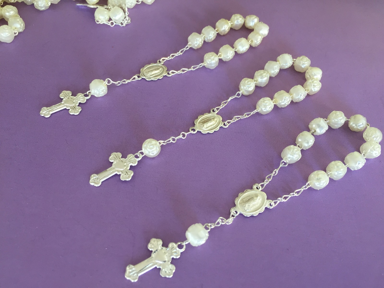 25 Baptism Favors Ivory color/Recuerdos de Bautizo/mini Rosaries/Communion Favor