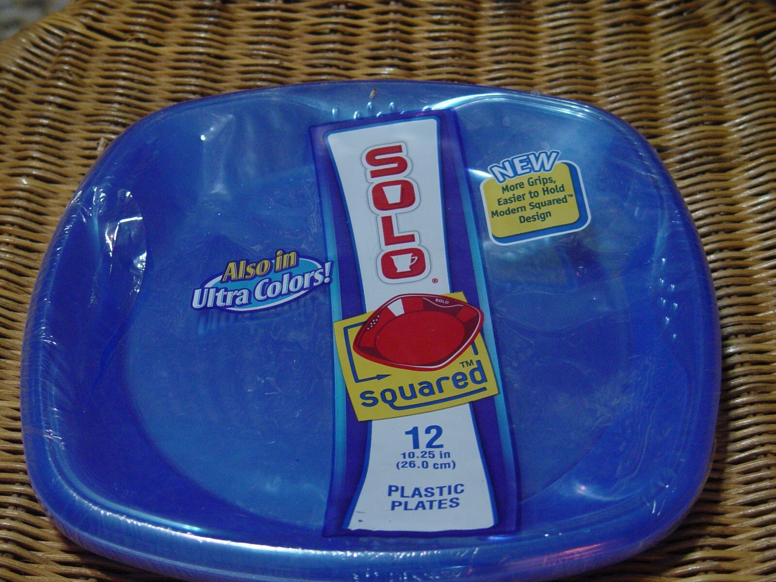 SOLO Squared Plastic Plates Blue 10.25″ Deep Dish Grip Dimples Movie Prop HTF
