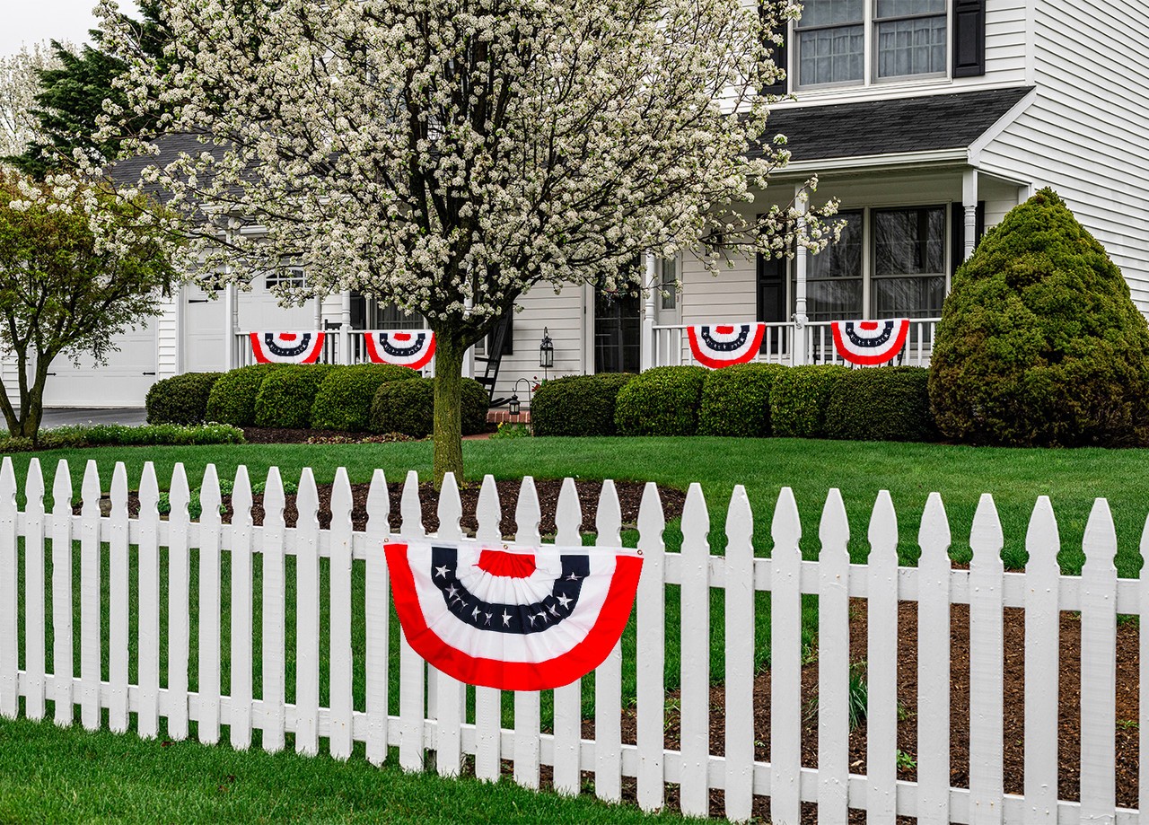 Briarwood Lane Patriotic Bunting 48″ X 24″ (Set of 3) Mixed Bundle 1×1
