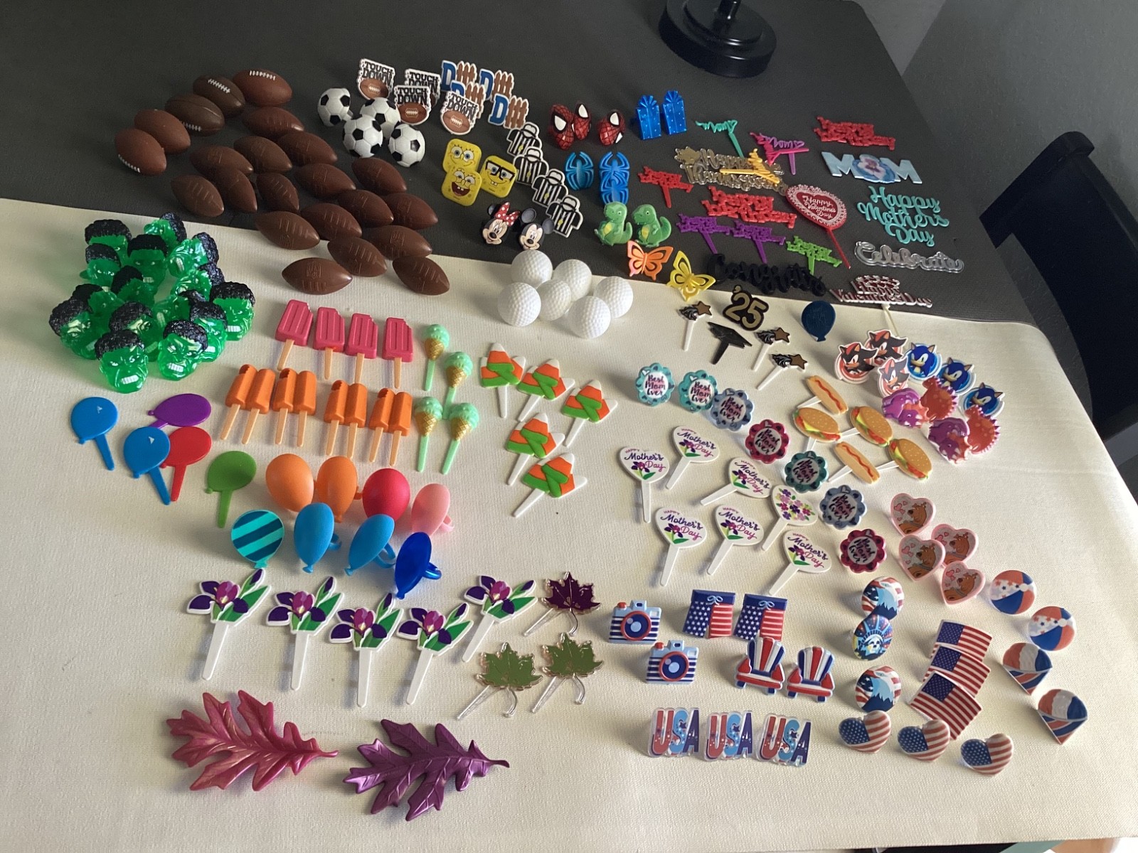 Mixed large Lot 194 various cake cupcake toppers rings picks decorations