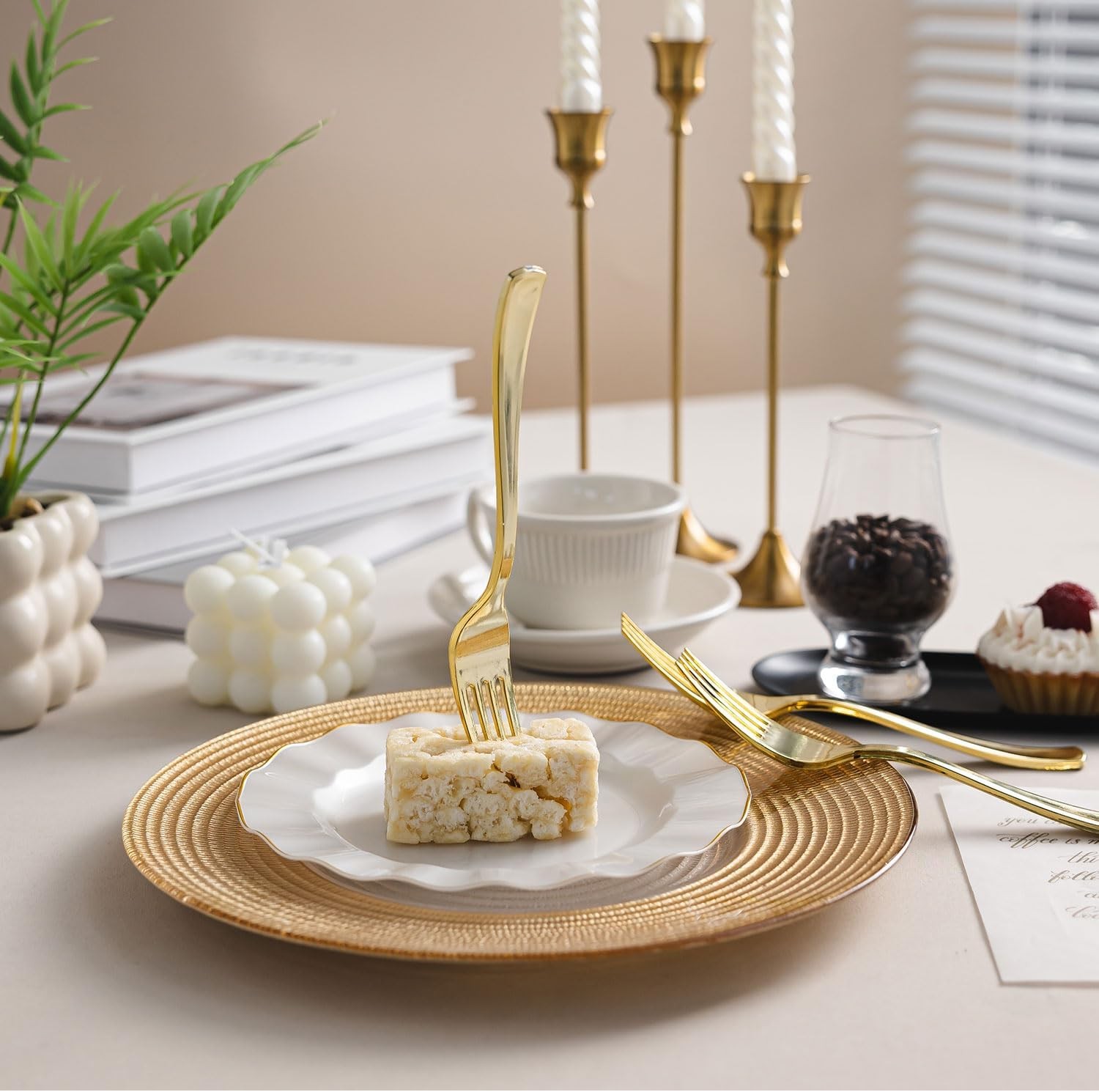 N9R 100PCS Gold Plastic Forks, Solid, Durable and Heavy Duty Gold-100pcs