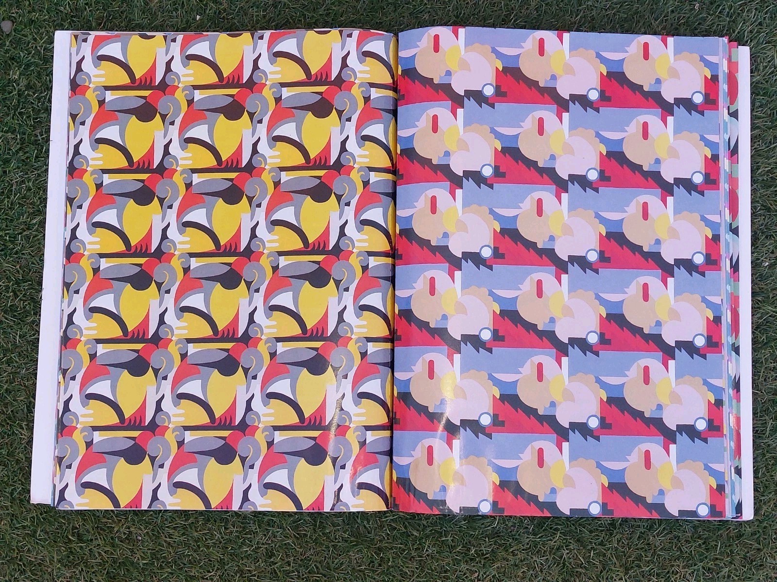 Art Deco Designs, Gift Wraps, by A.D. and M.P. Verneuil, 12 Patterns, 16 Sheets