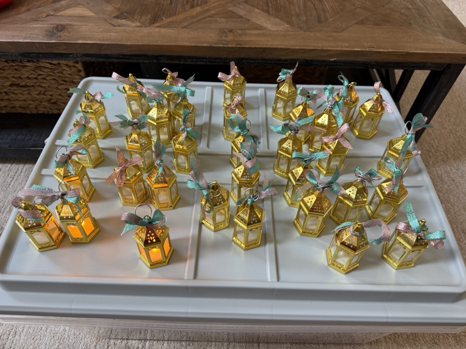 Gold Mini Plastic Lantern LED Tealight Party Decorations with Ribbon Bows (34)