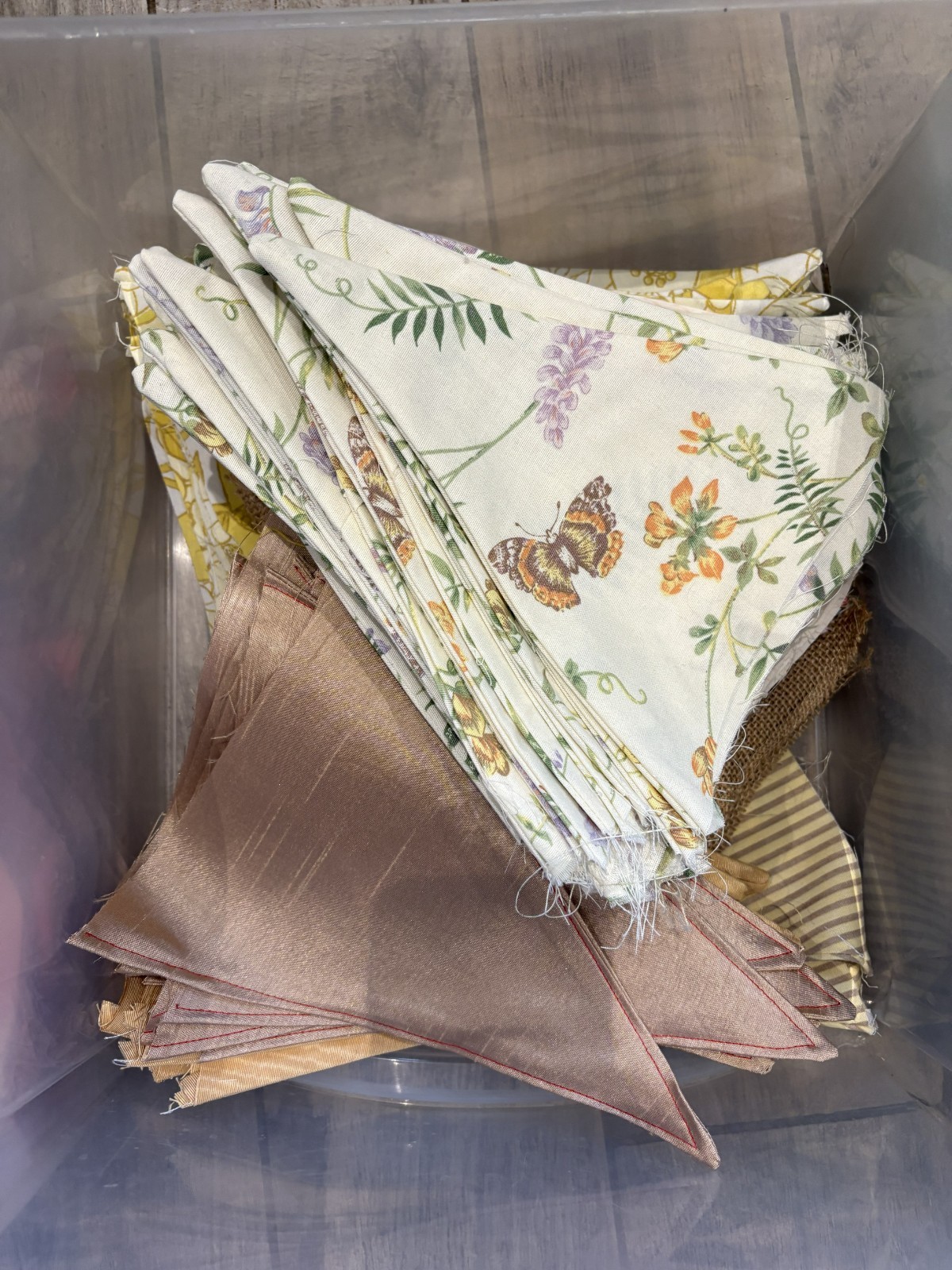 10m of Bargain Bunting £1 per meter! multicoloured patterned and plain fabrics