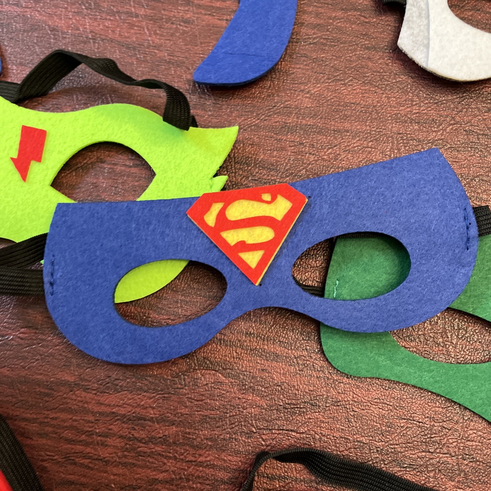 Superhero Masks Party Favors for Kids 36 Pcs Kids Super Hero Cosplay NEW