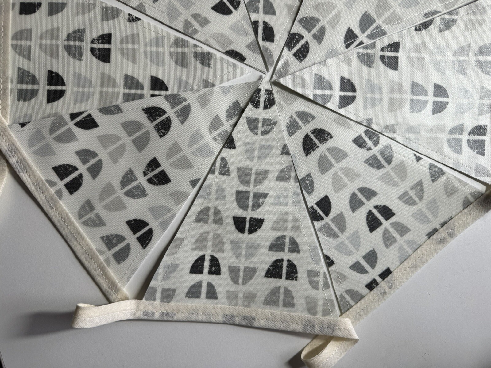 Handmade Oilcloth Bunting – Garden/Home Contemporary – 2 Meters Double Sided