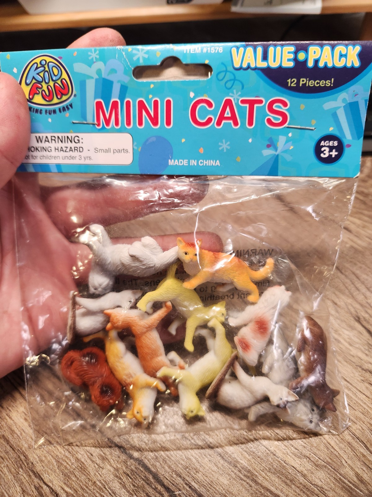 12pk Assorted Plastic Mini Cats & Kittens Toys NEW IN PACKAGE Cake Decorations