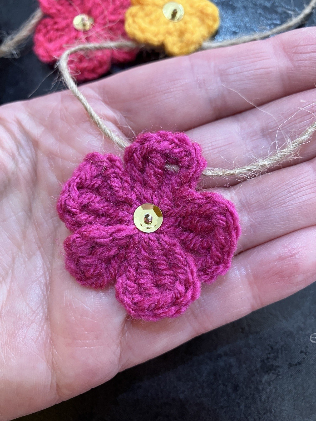 🌸NEW 75″ Hand Crochet Flowers Bunting Window sequin Camper SUMMER gift