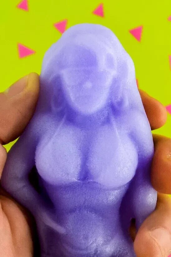 Grow A Girlfriend – Grows 600% in water funny – GaG Joke Novelty Adult Gift