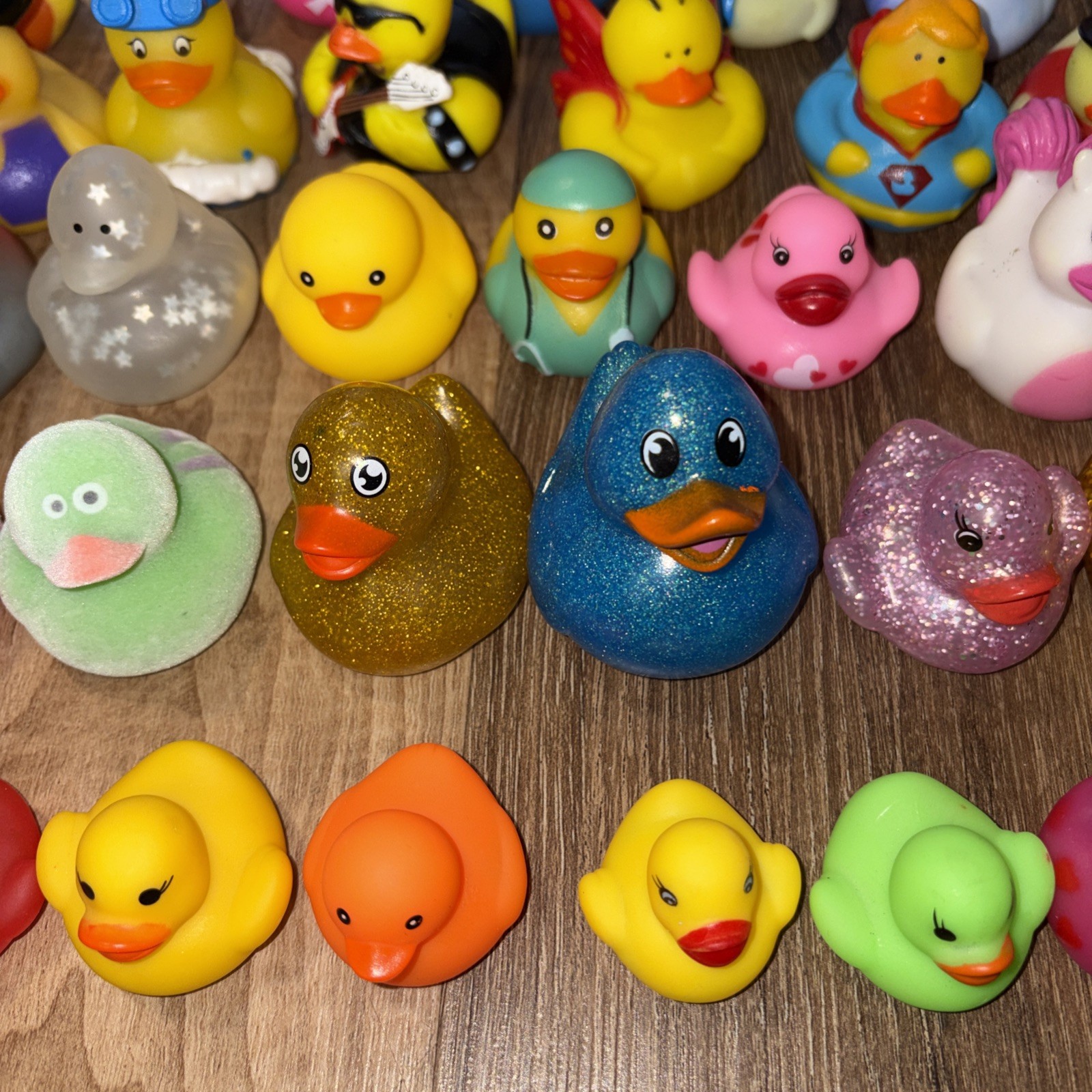 Rubber Ducks Duckies Huge Lot Of 200 Jeep Play Ducked Party Favors