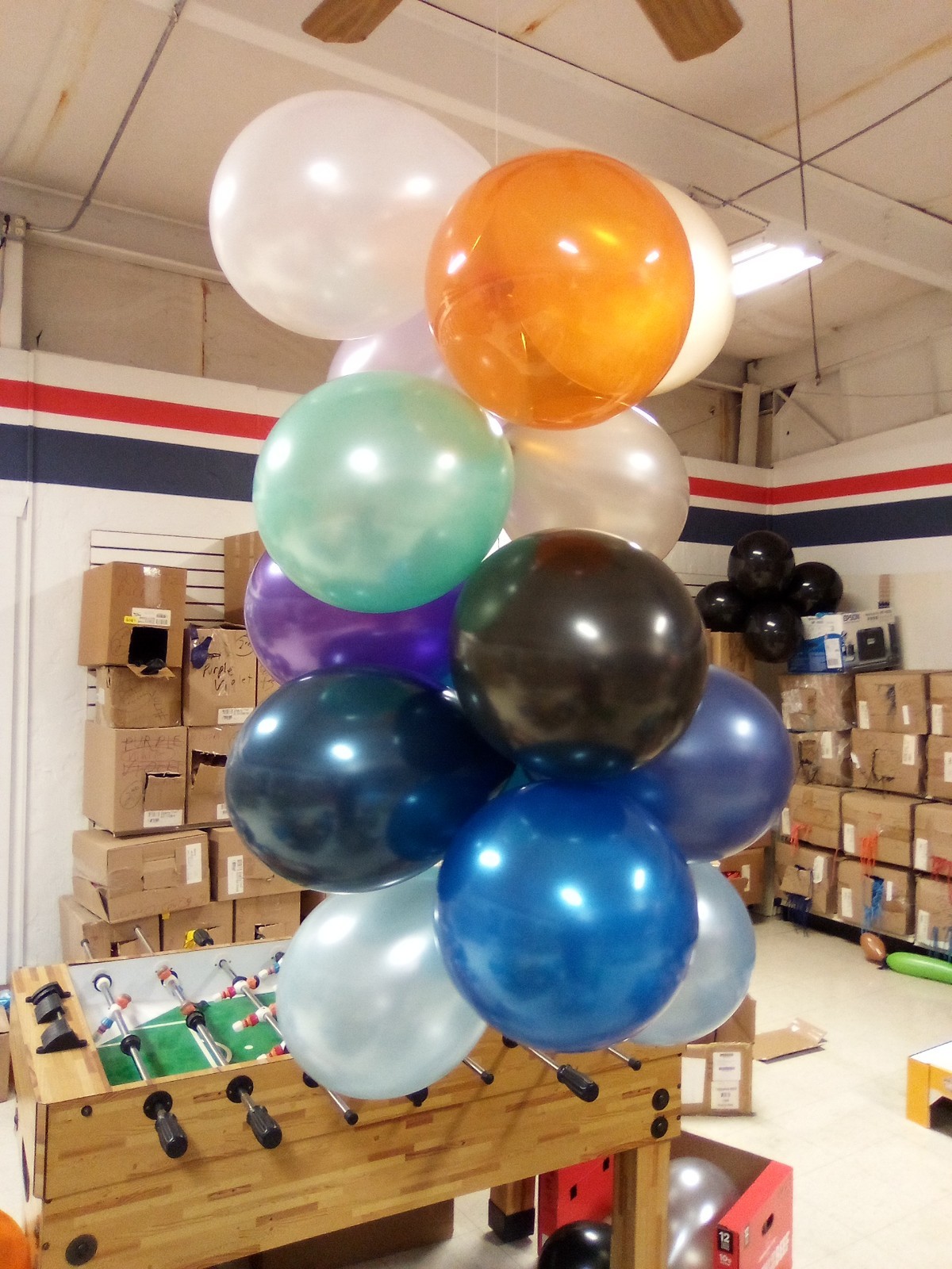 Qualatex 11″Balloons Top Quality In Bulk Boxes/U-pic Solid Or Mix Colors In Box.