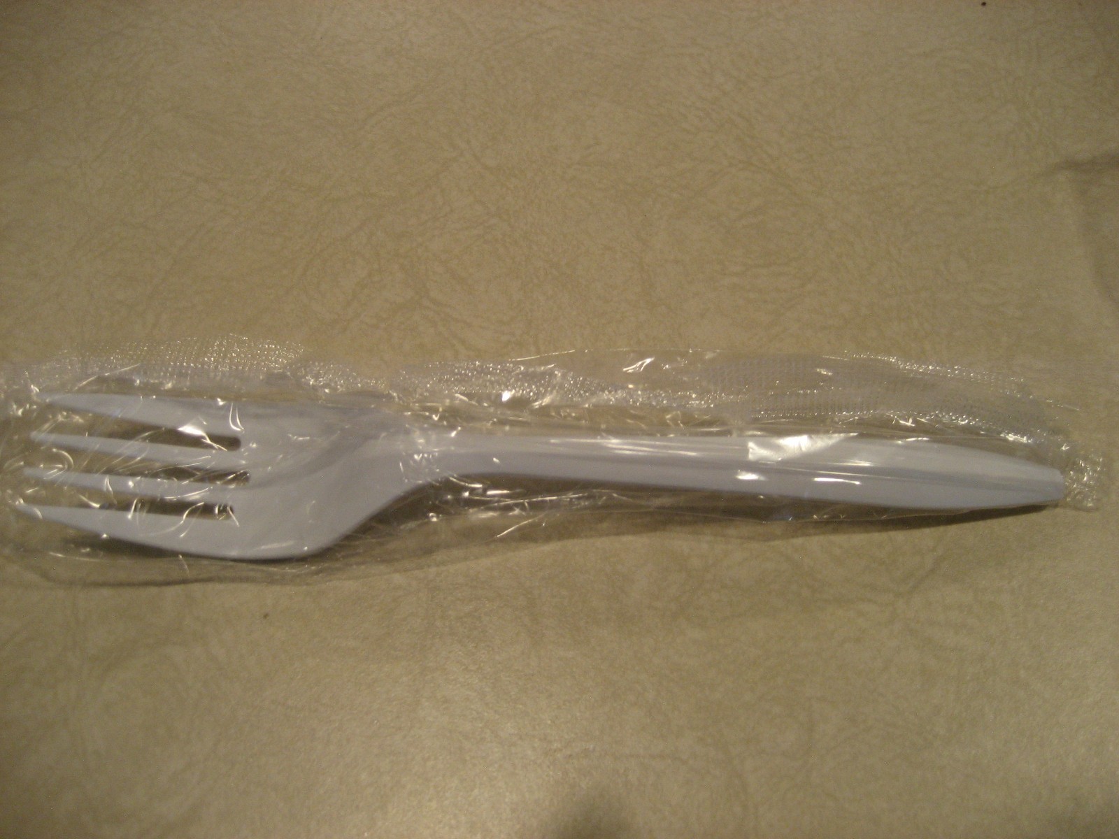 White Plastic Forks Individually wrapped 170 Count – LOW PRICE! Fast Ship!