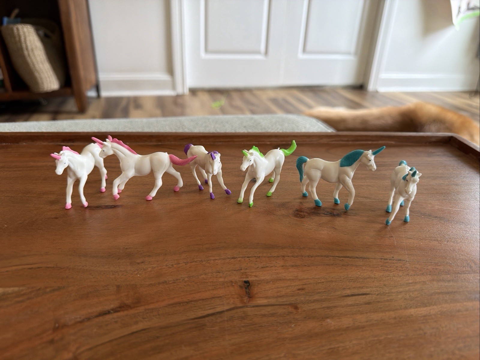 Lot Of 6 Mini Plastic Unicorn Figures-Assorted Colors-Party Favors/Cake Toppers