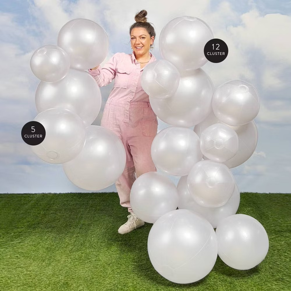 Minnidip Balloon Garland: 12 Cluster in White Pearl