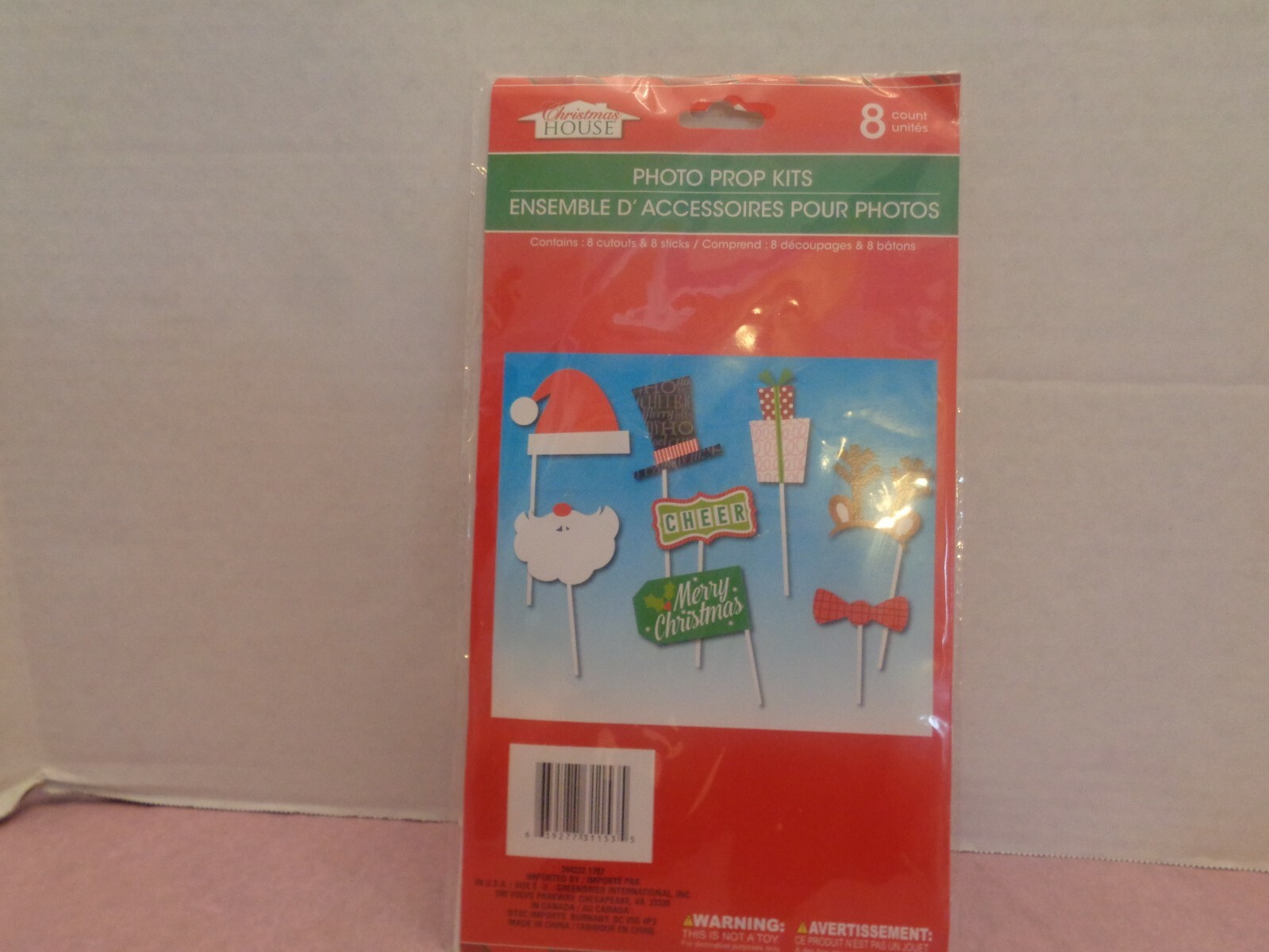 NEW CHRISTMAS HOUSE PHOTO PROP KITS 8 CUTOUTS, 8 STICKS ,8 DECOPAUGE 8 BATON