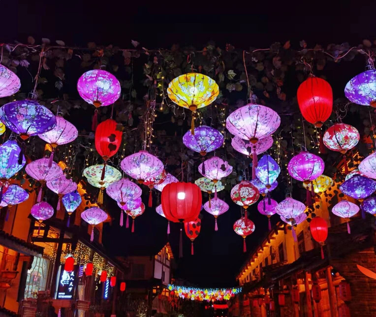 Retro Chinese Hanging Lantern Waterproof Solid Color Festival Party Cloth Decor