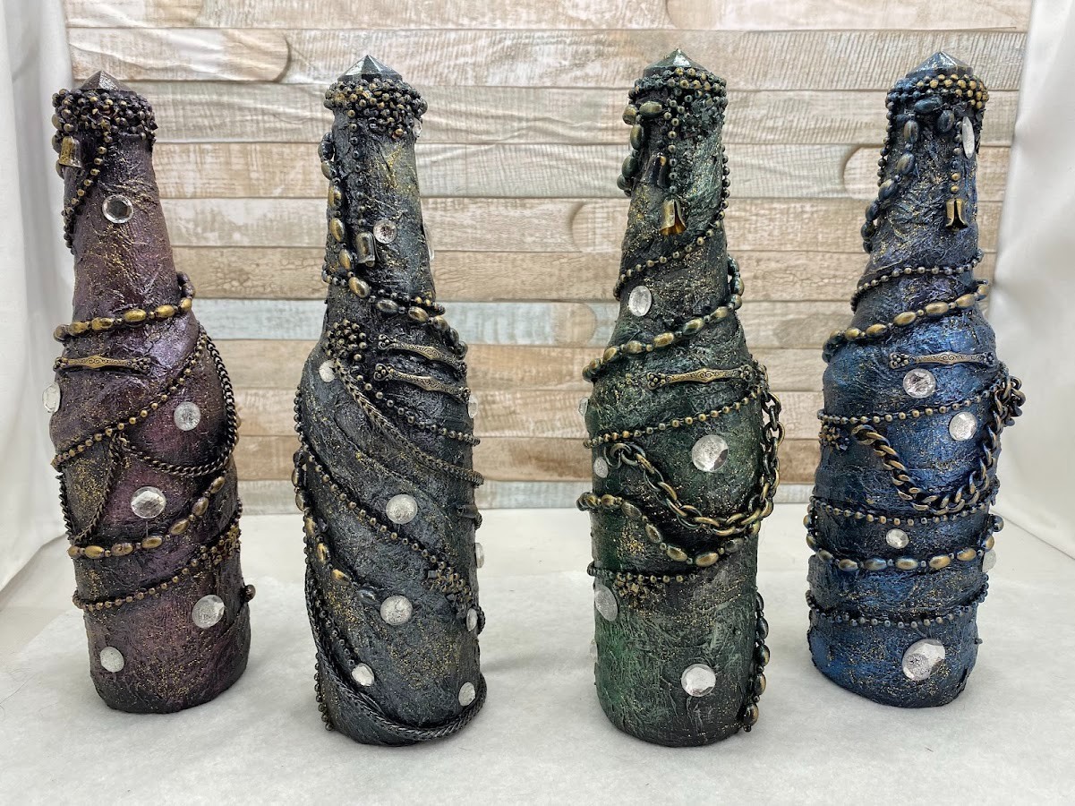 STEAMPUNK GLASS BOTTLES X4 – ANY OCCASION OR SPACE – RED/GREEN/SILVER/BLUE