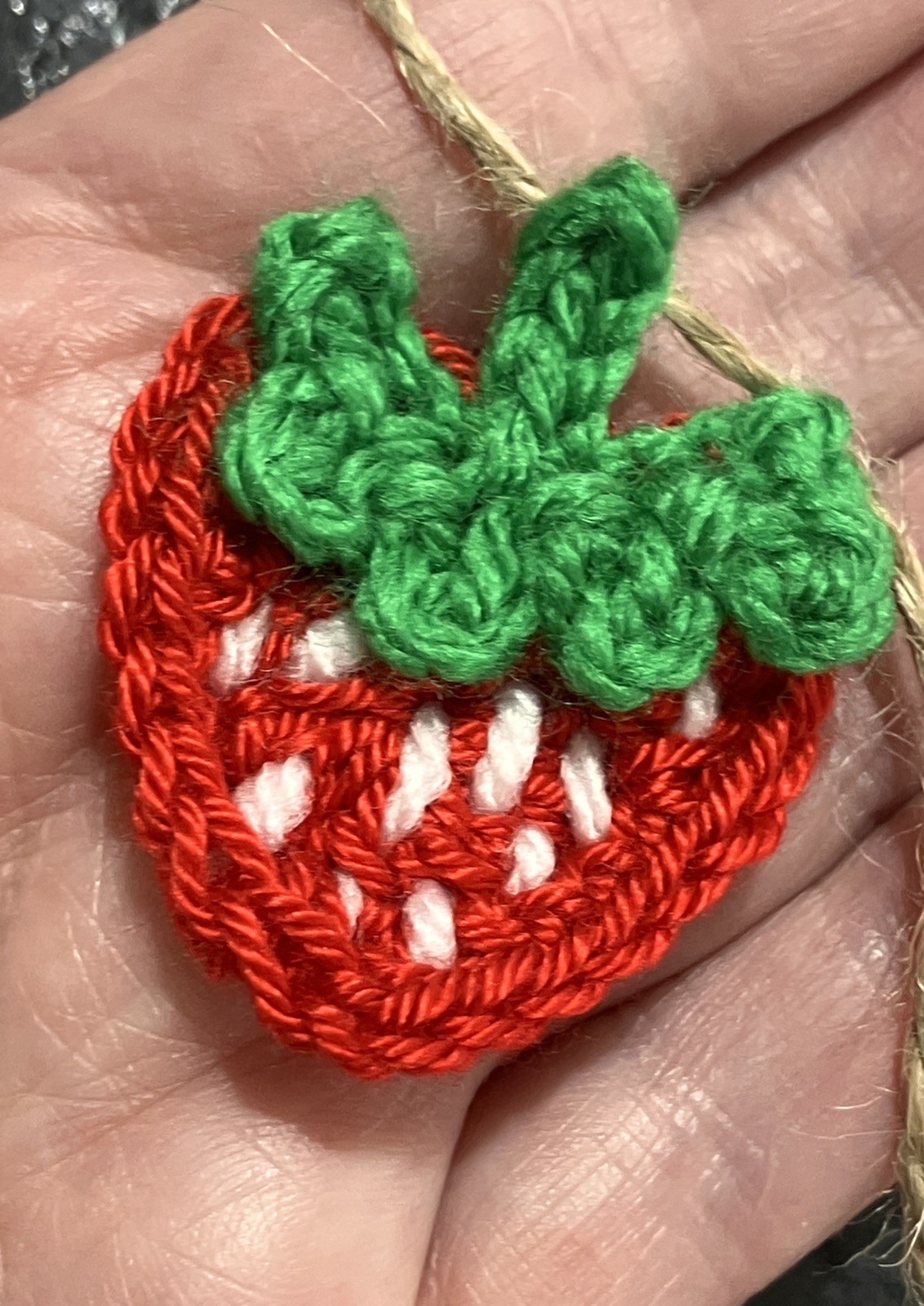 🌸🍓NEW jute rustic Crochet Daisy Strawberry Bunting Camper Window SUMMER Gift