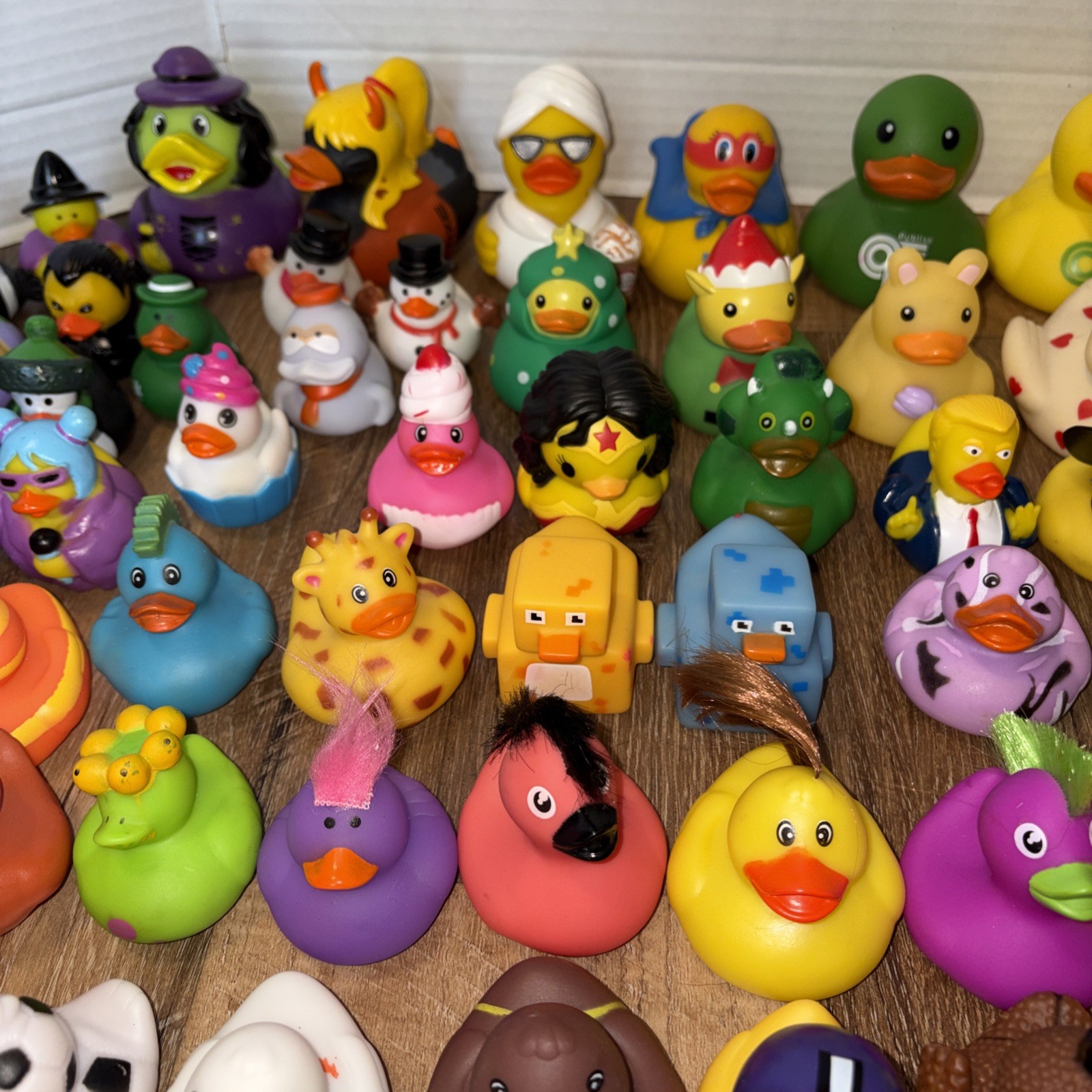 Rubber Ducks Duckies Huge Lot Of 200 Jeep Play Ducked Party Favors