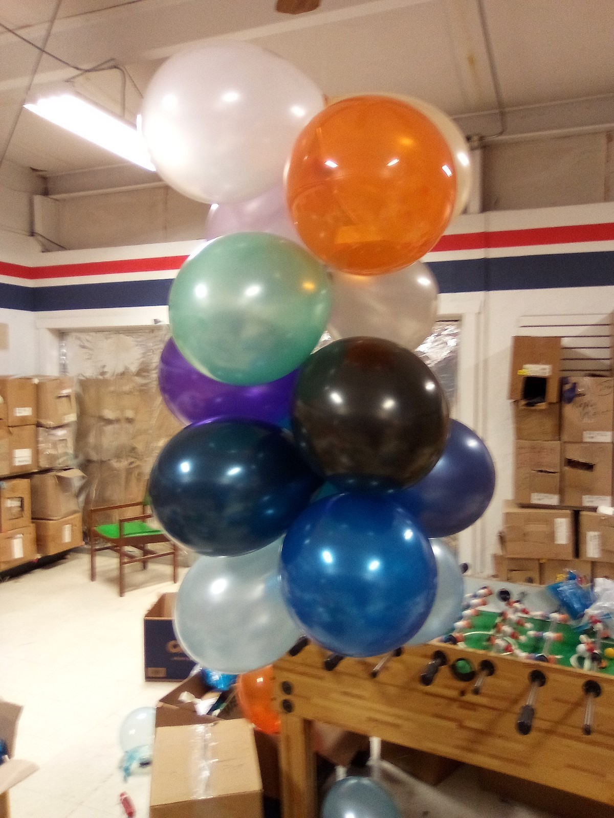 Qualatex 11″Balloons Top Quality In Bulk Boxes/U-pic Solid Or Mix Colors In Box.