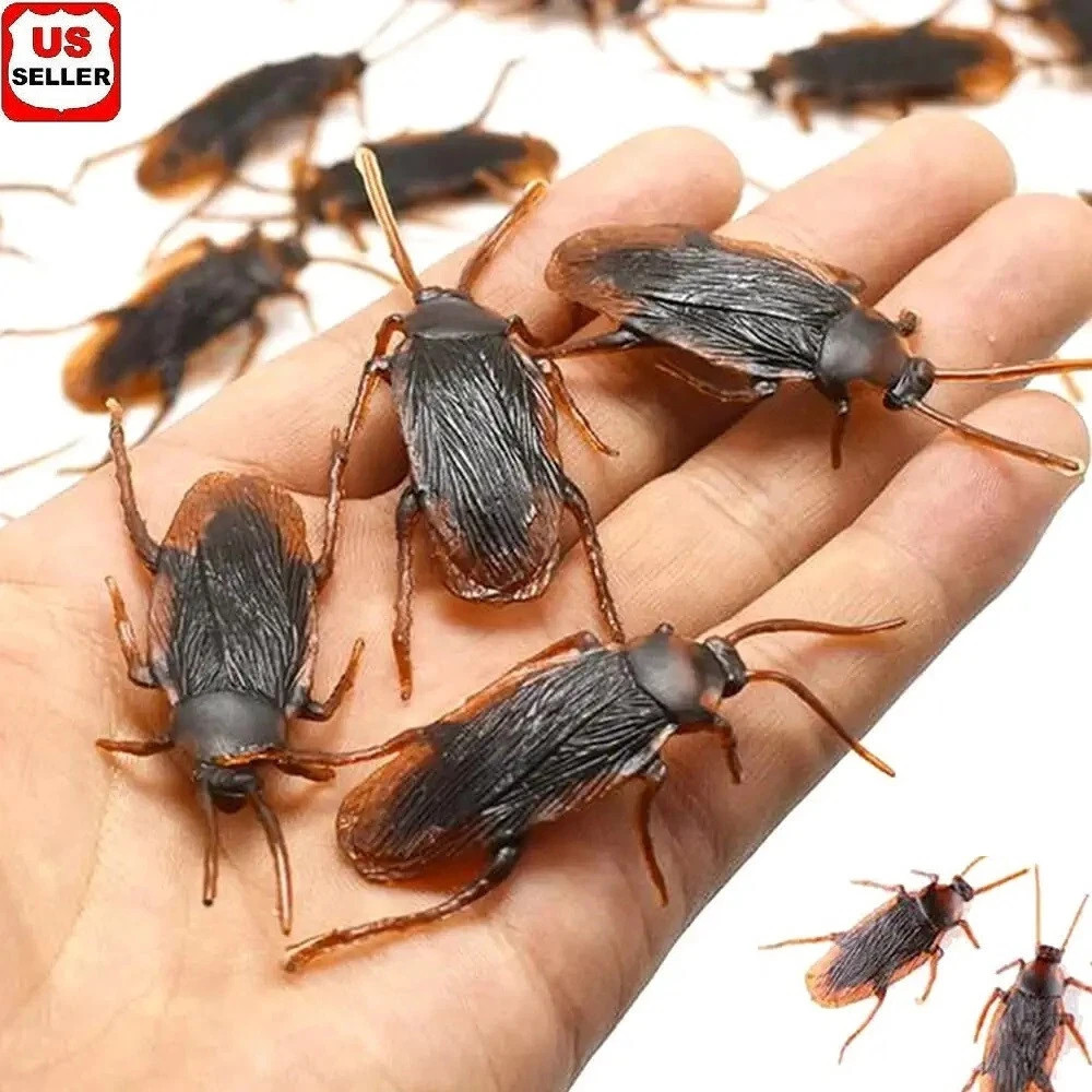 10Pcs Realistic Fake Cockroach Prank Toys – Creepy Rubber Gag Joke Bugs