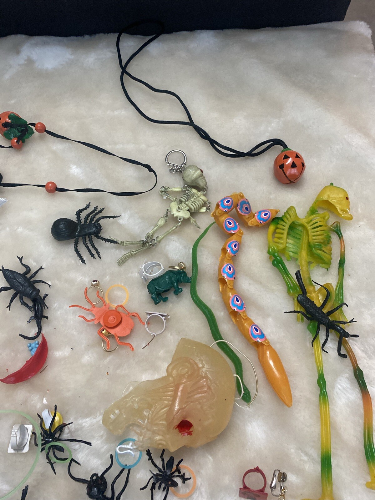 Halloween Toy Trinket Lot Skeletons Bats Spiders Pez Skull