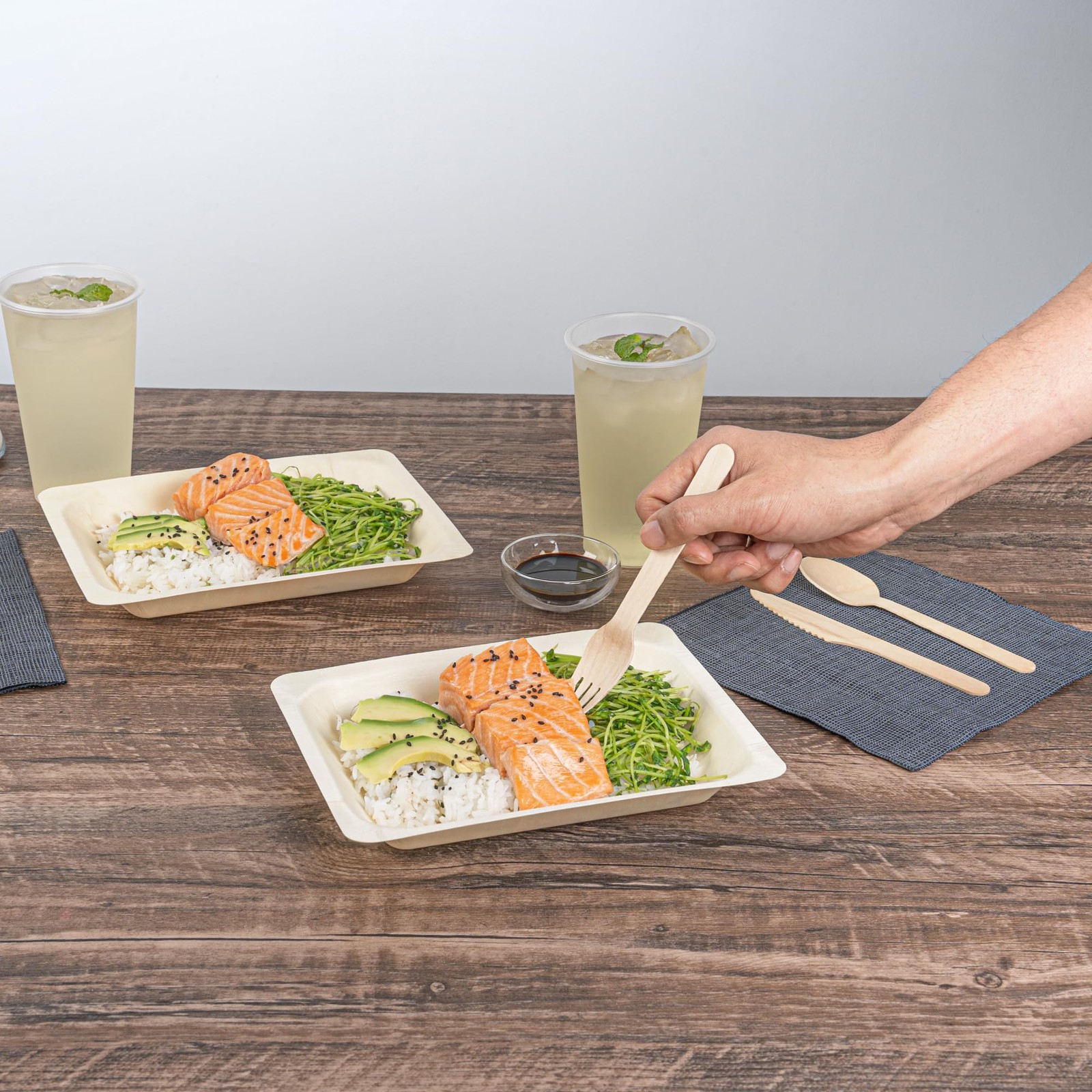 Restaurantware – Taipei 8.7 X 6.7 Inch Serving Plates 200 Disposable Party