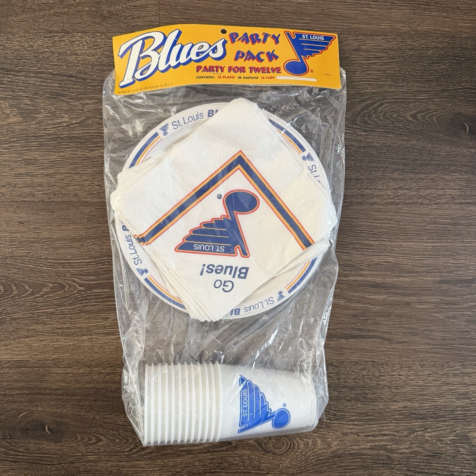 Vintage 1994 St Louis Blues NHL Party Pack Sealed Plates Cups Napkins Retro 90s