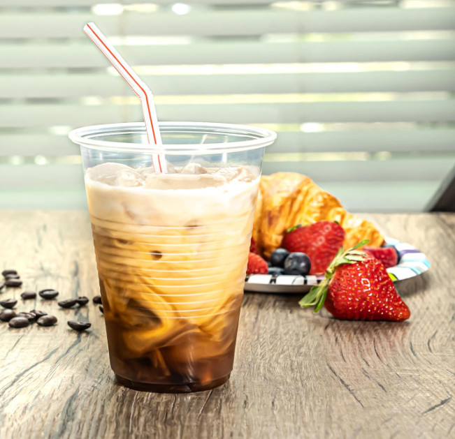 Amazon Basics Disposable Striped Plastic Flex Straws, BPA Free, Food-Safe, 7.5″