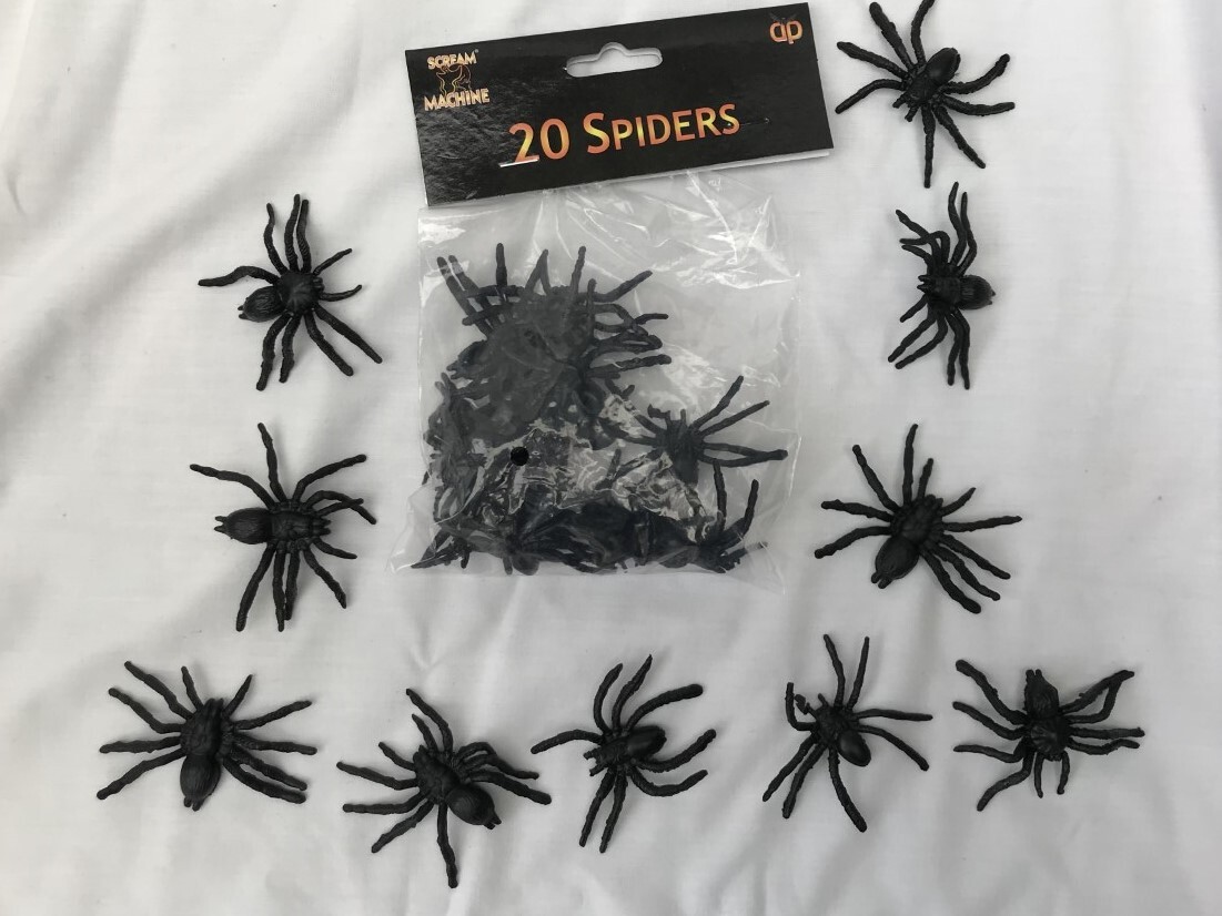 Realistic Plastic Spiders Small Spider Toys Black Mini Fake Creepy Spiders x 20