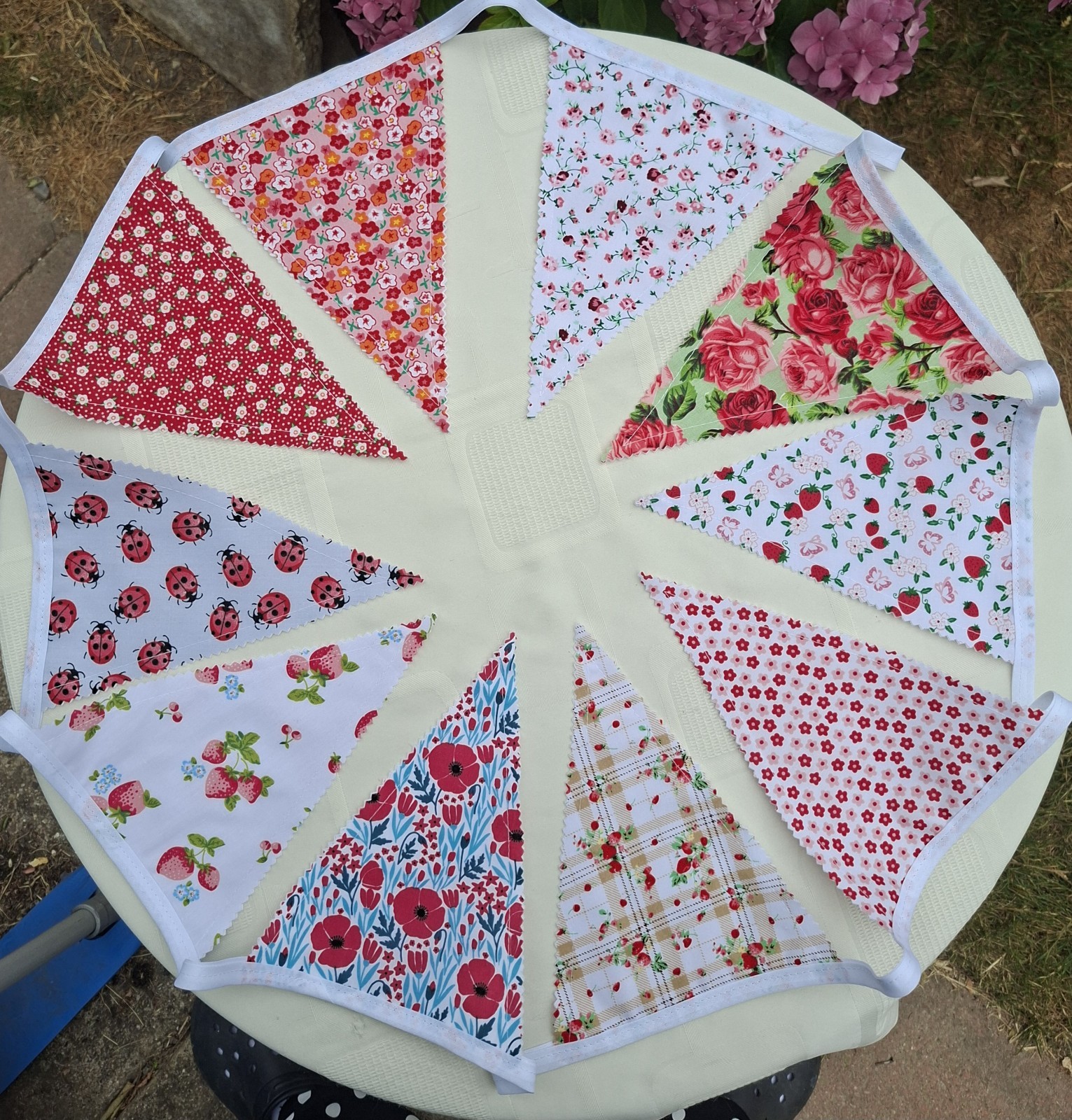 New Handmade Red Mixed Floral Material Bunting. 10ft long