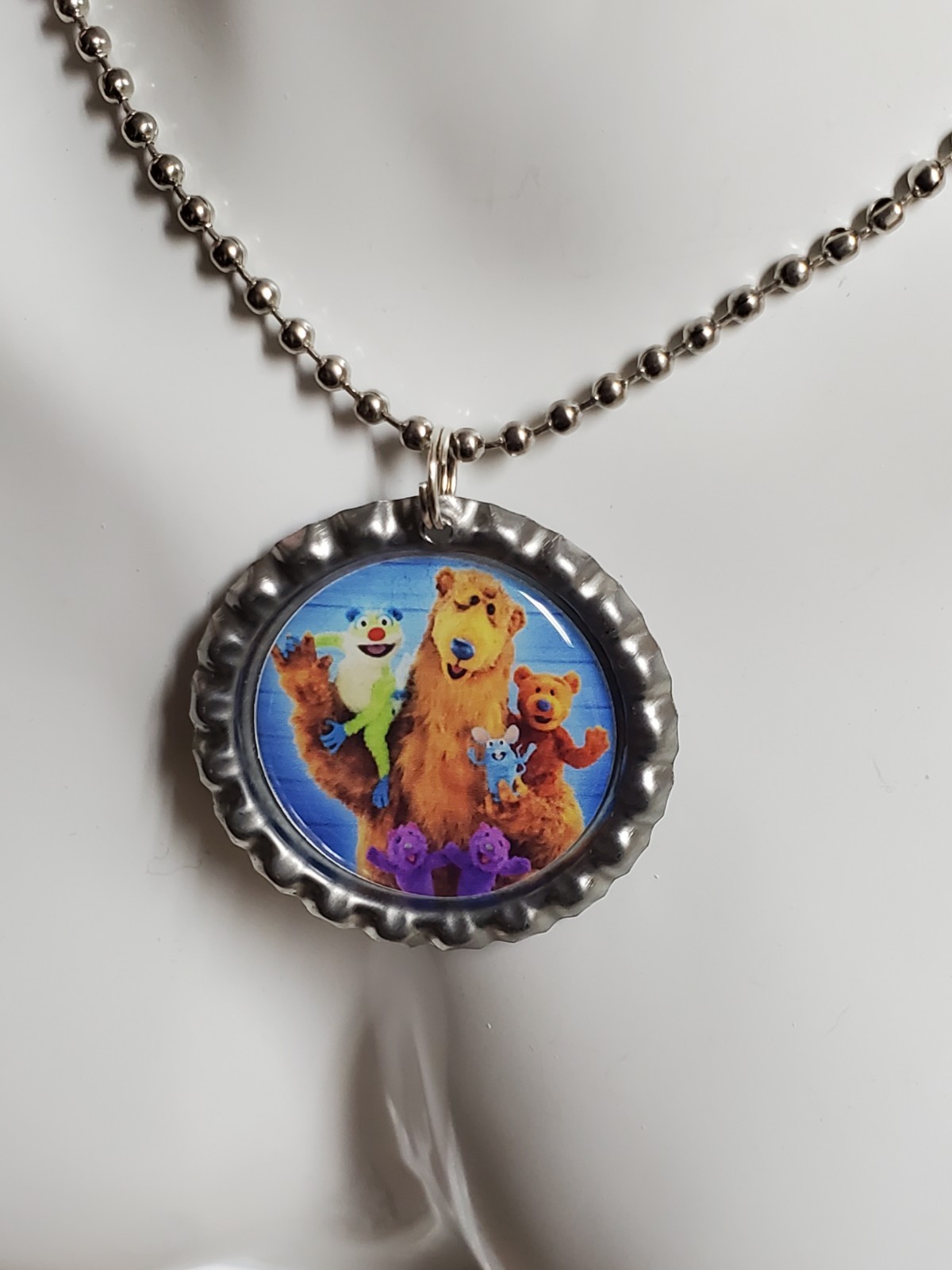 Bear In the Big Blue House vintage LooK pack of 10 party favors necklaces