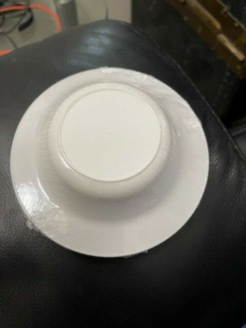 Pebbled Disposable White Soup Bowls Silver Rim 5oz For All Occasion 10Count New!