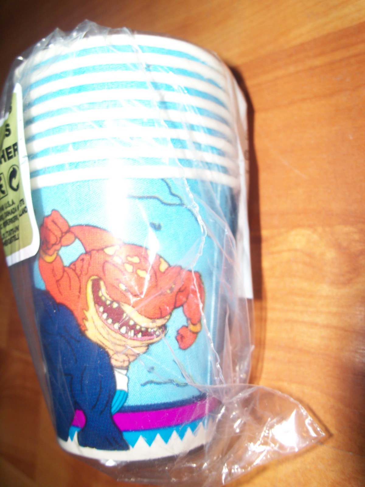 One 8 Pack 1995 Street Sharks Hot/Cold Cups Party Supplies Multi-color NOS
