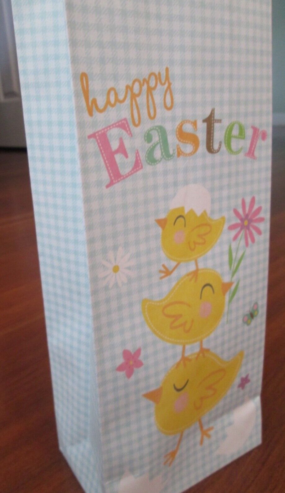 2 New Pkgs. of 10 Paper Easter Bags & 12 Stickers Chicks (20 Bags & 24 Stickers)