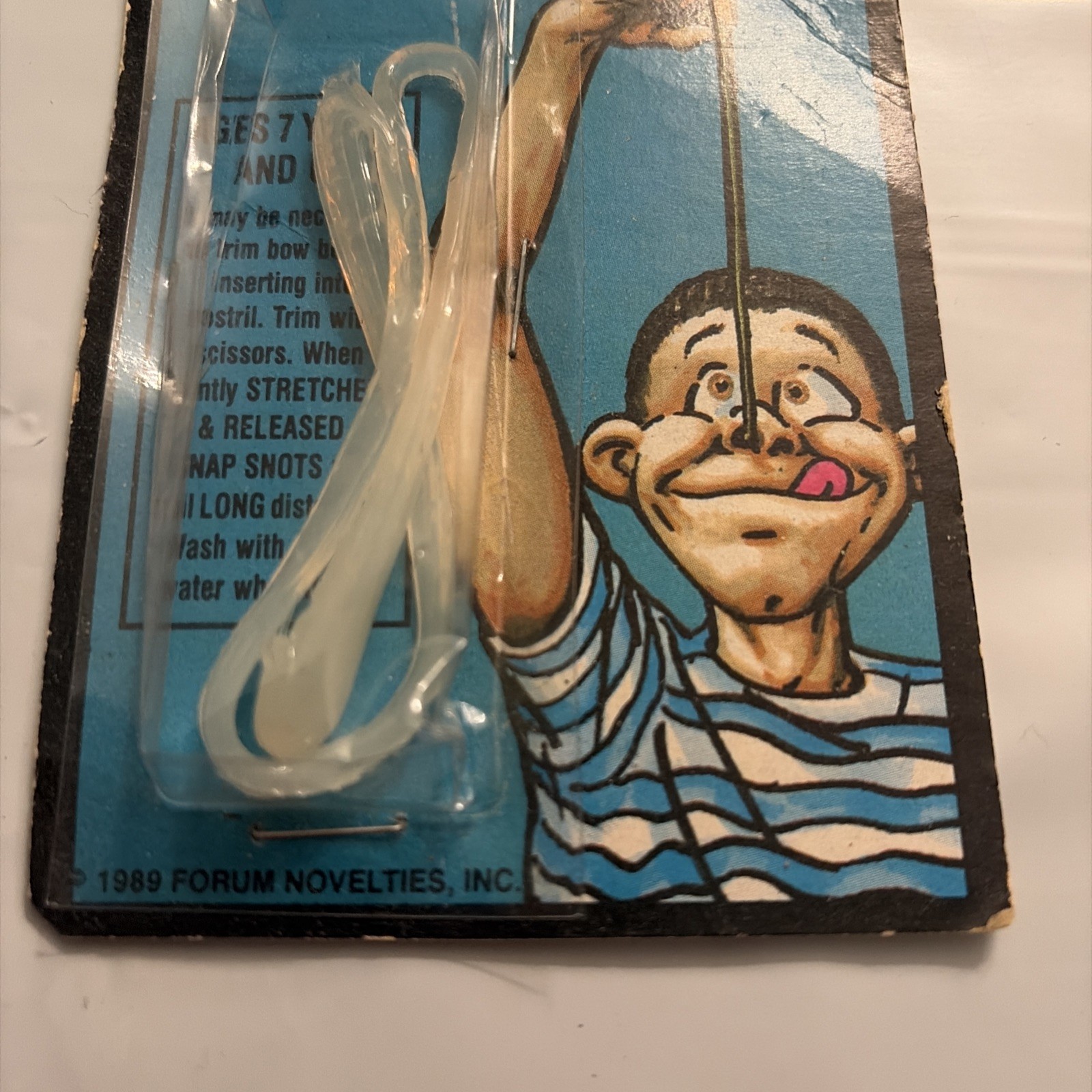 SNAP SNOTS Forum Novelties Fake About Booger Prank Joke Gag Stretch Box1-8