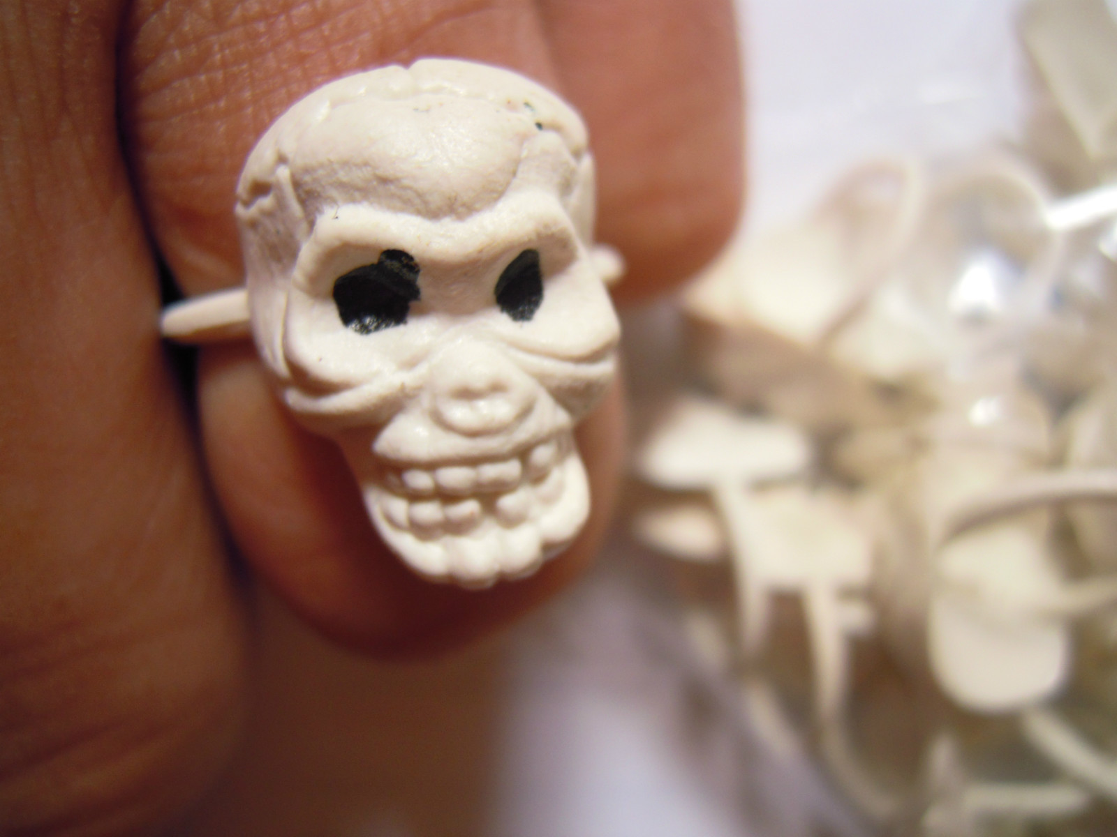 Skull Rings Halloween Party Bags Etc Cream Kids Job Lot Of 10 Brand New