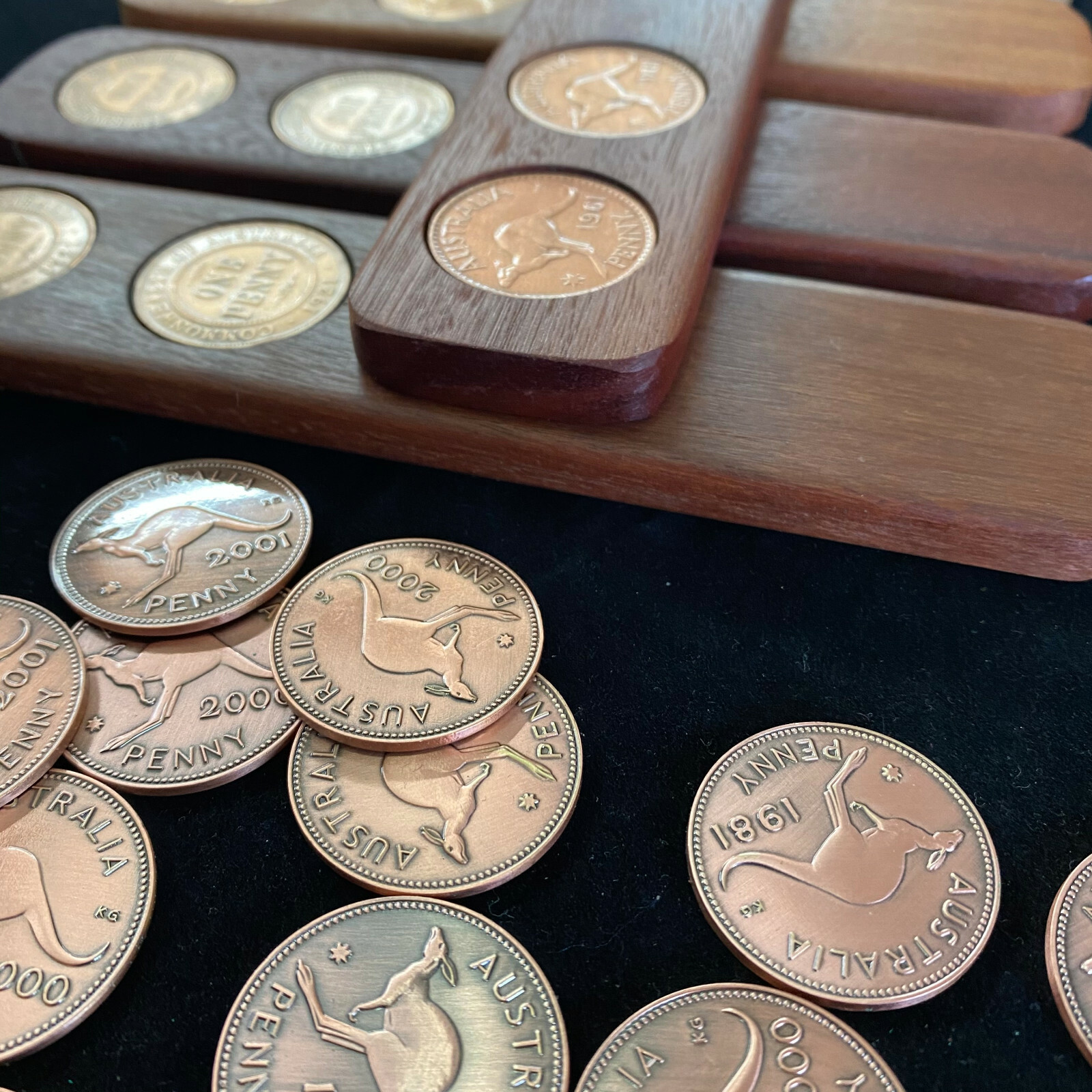 40th Wedding Anniversary Gift Present Two-Up game 1983 Australian Penny two up