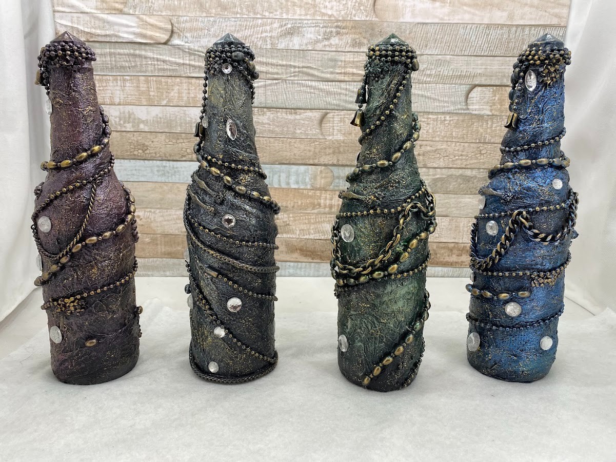 STEAMPUNK GLASS BOTTLES X4 – ANY OCCASION OR SPACE – RED/GREEN/SILVER/BLUE